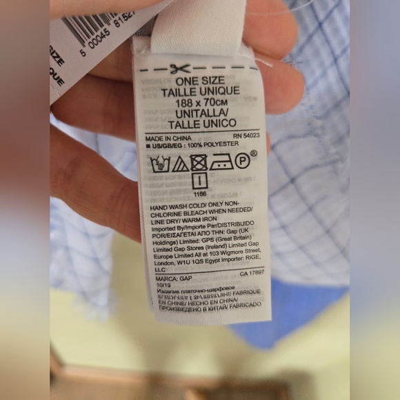 GAP | Blue and White Scarf | Size 188 x 70 cm - Picture 4 of 6